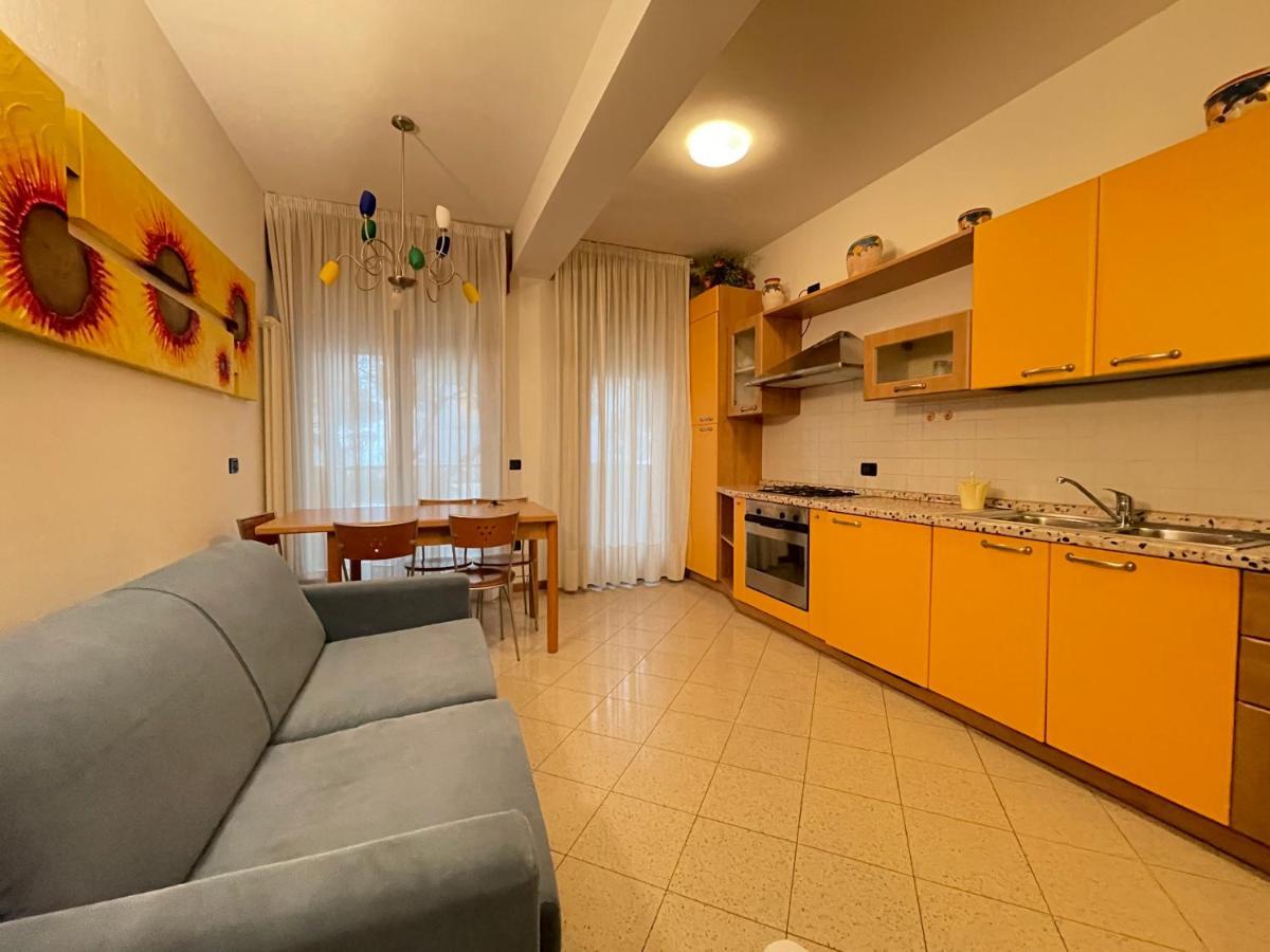 Residence Ipanema - Walterigato Apartments Solo Per Famiglie Лидо ди Йезоло Екстериор снимка